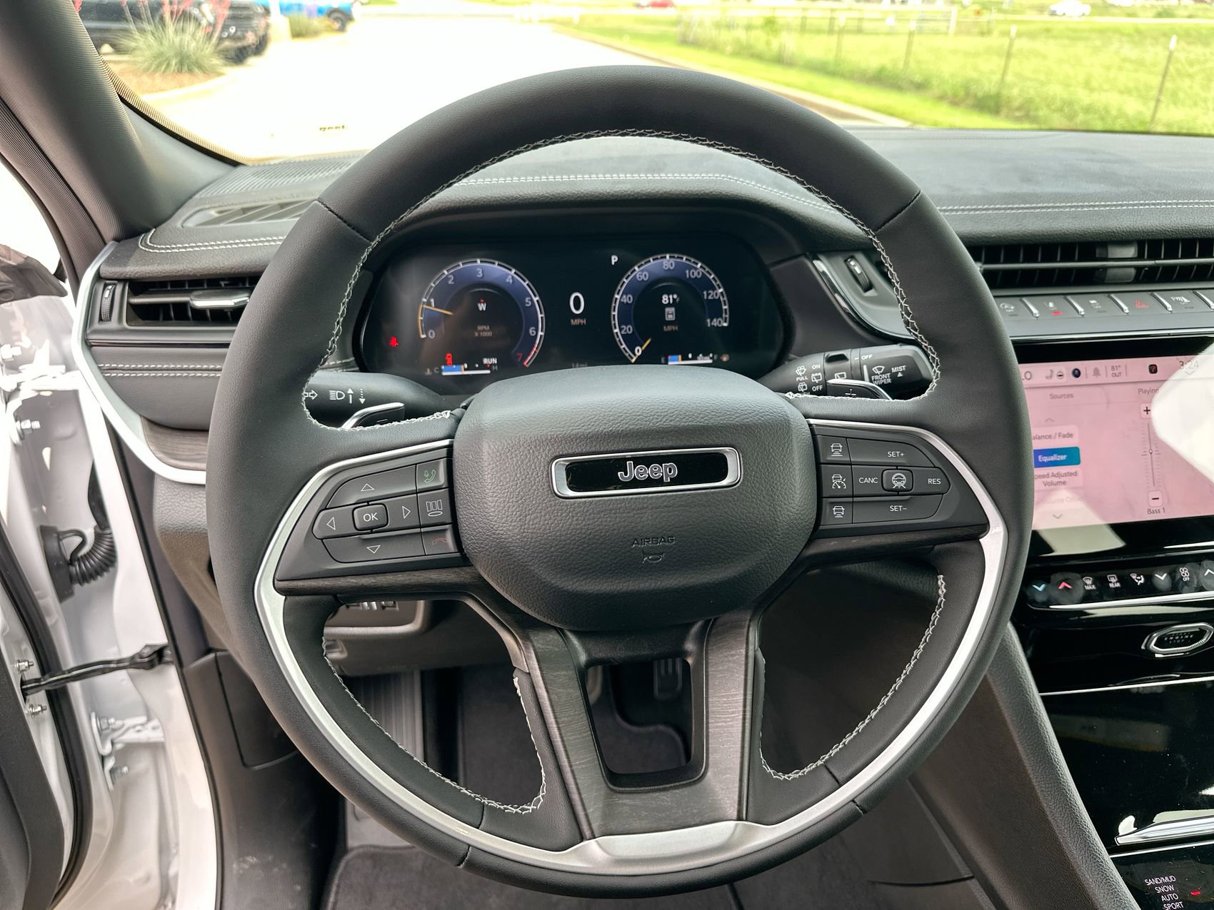New 2026 Jeep Grand Cherokee Altitude AWD/4WD image 14