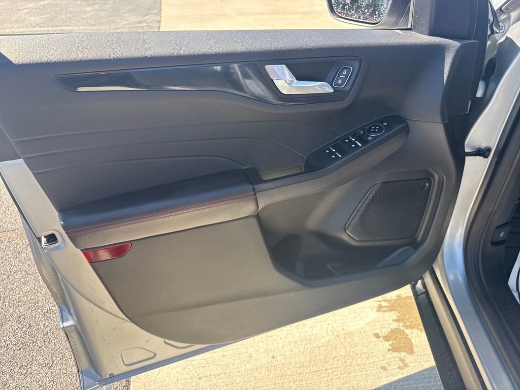 Used 2023 Ford Escape ST-Line w/ Tech Pack #1 image 27