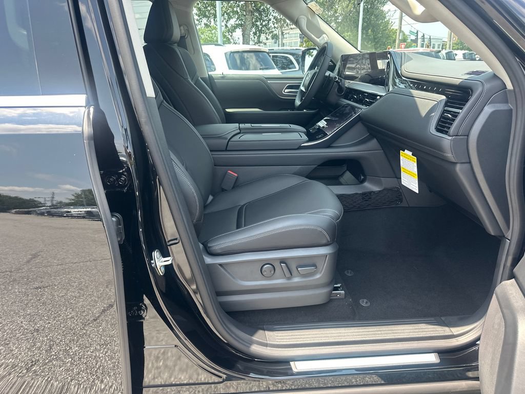 New 2027 INFINITI QX80 Pure w/ Cargo Package AWD/4WD image 11