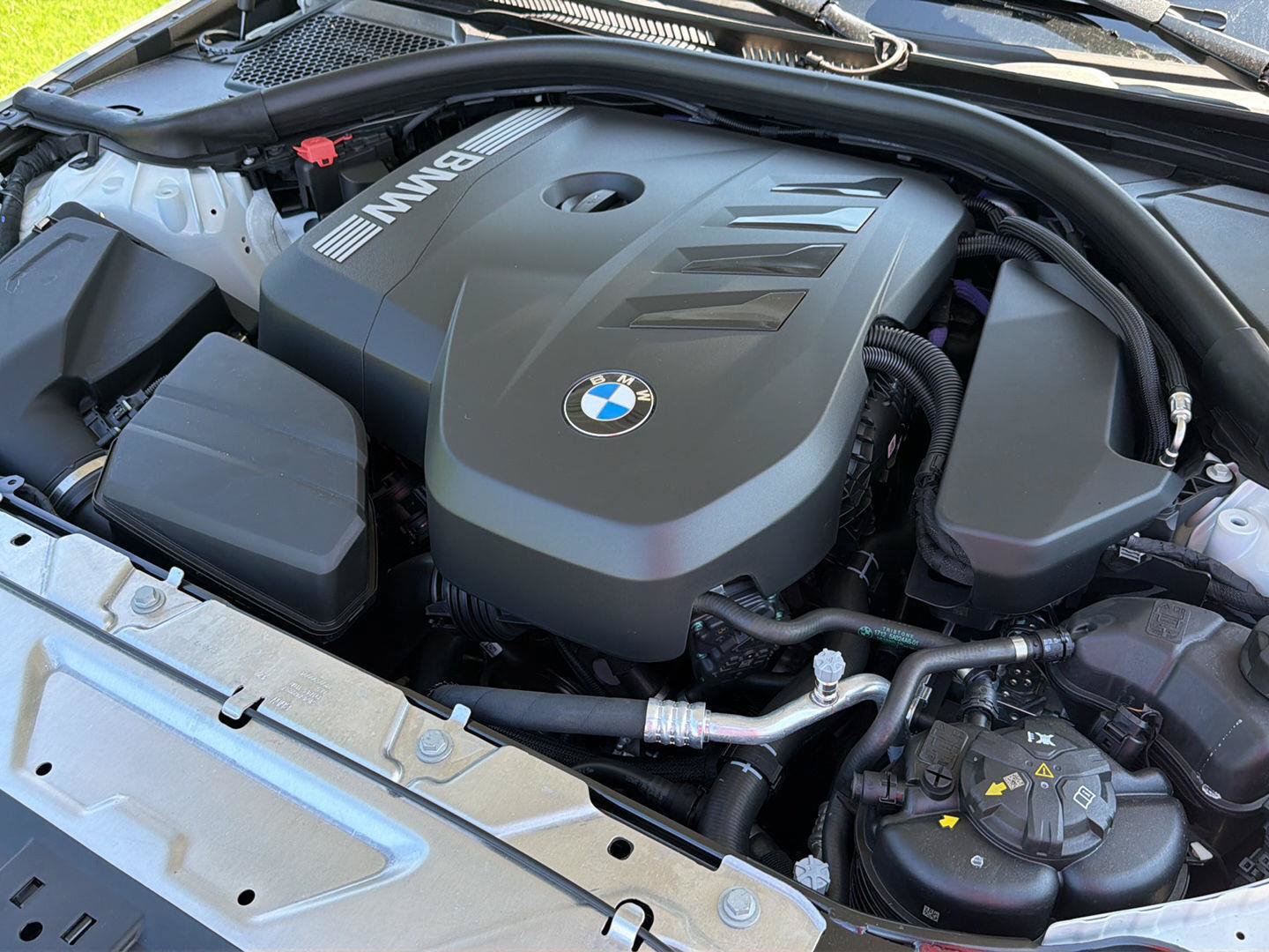 New 2026 BMW 330i Sedan w/ M Sport Package RWD image 35