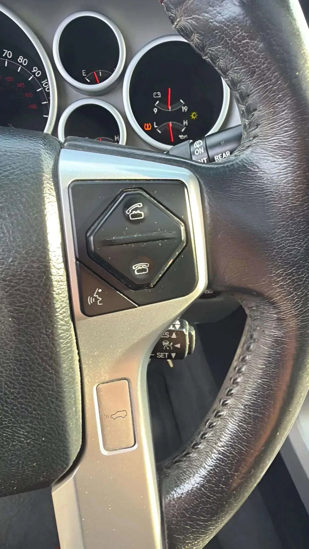 Used 2016 Toyota Sequoia Platinum image 35