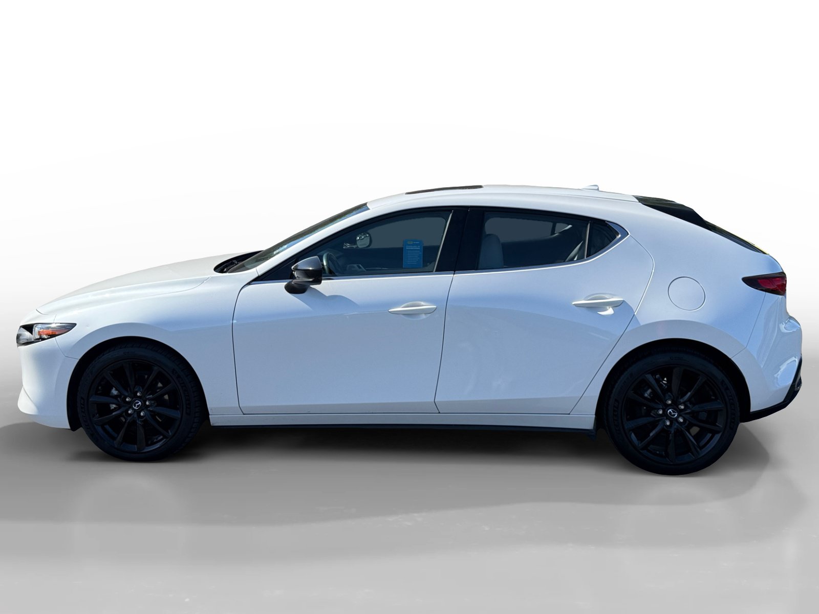 Certified 2022 MAZDA MAZDA3 s AWD/4WD image 2