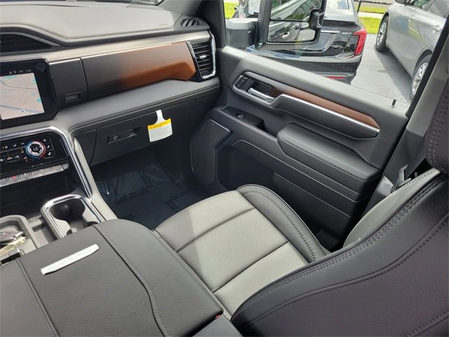 New 2026 GMC Sierra 2500 Denali w/ Denali Reserve Package image 11