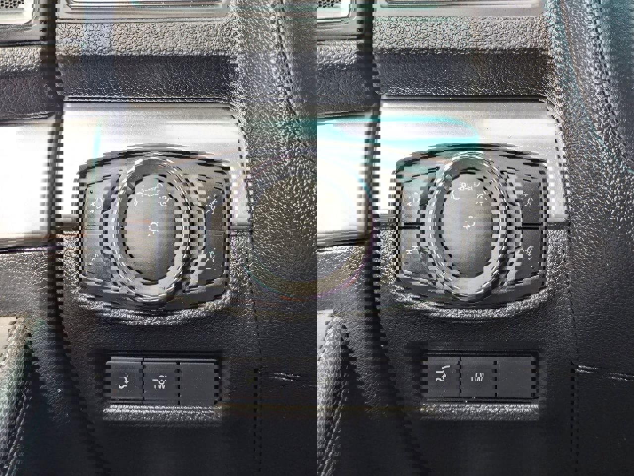 Used 2017 Ford Explorer Sport w/ Equipment Group 401A image 29