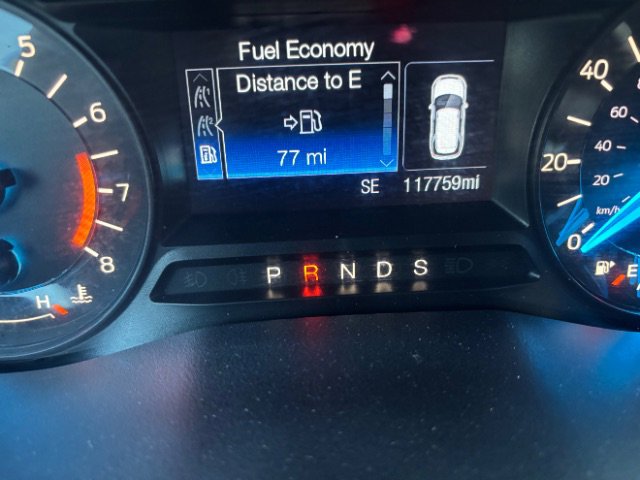 Used 2017 Ford Explorer XLT image 17