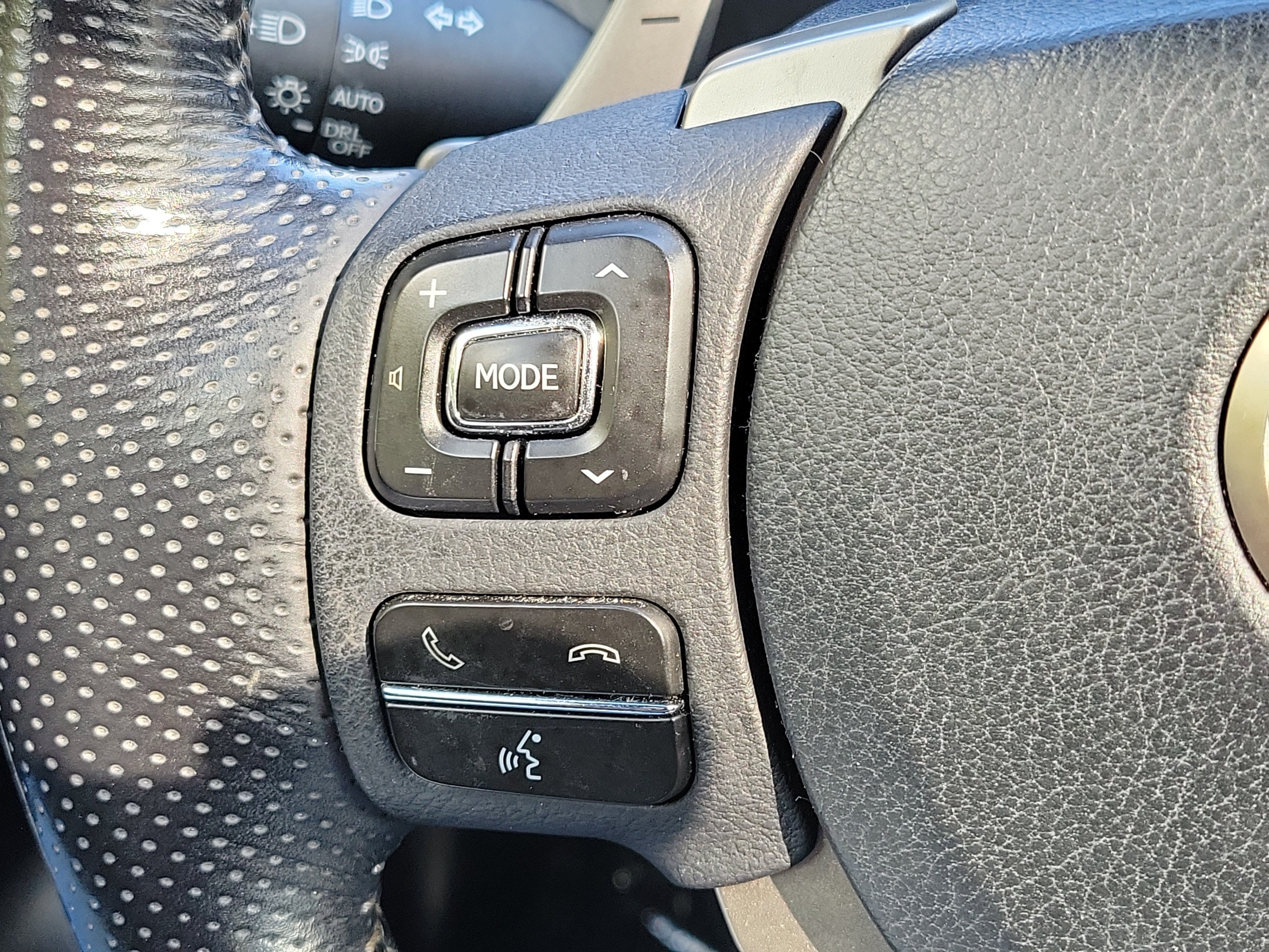 Used 2020 Lexus IS 300 F Sport w/ F Sport Package RWD image 28