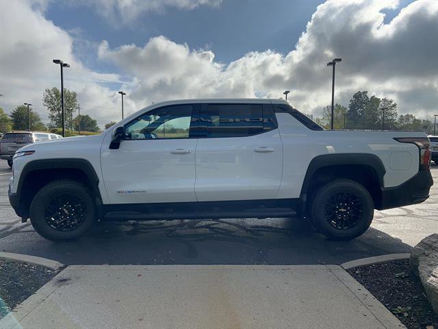 New 2026 Chevrolet Silverado EV LT image 4