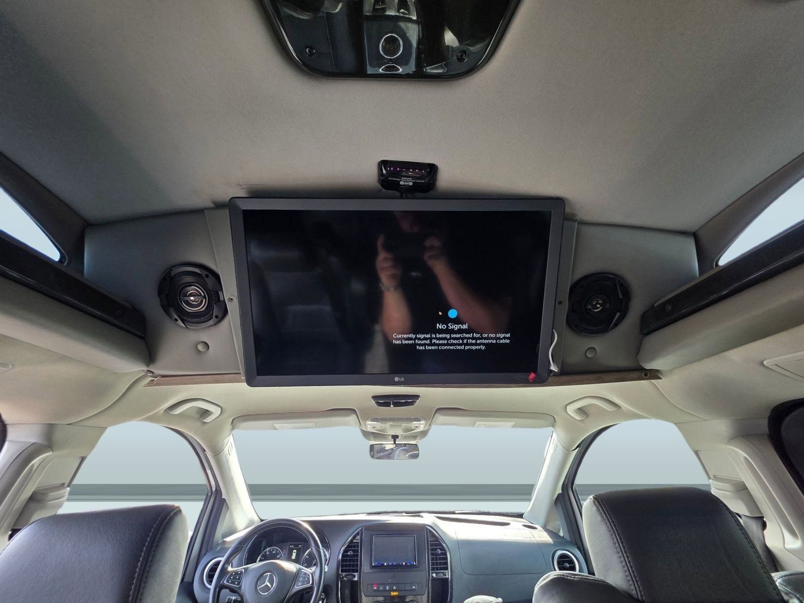 Used 2018 Mercedes-Benz Metris Passenger image 25