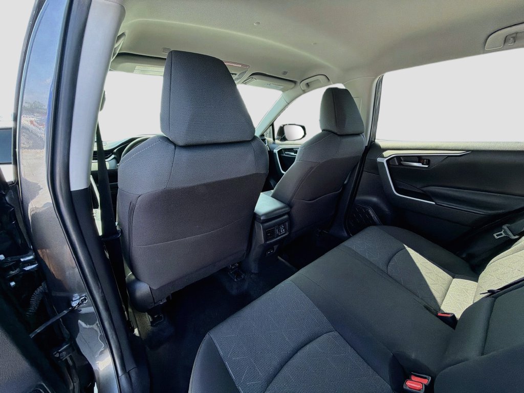Used 2023 Toyota RAV4 XLE AWD/4WD image 24