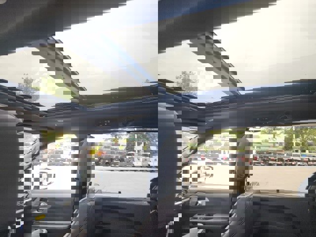 New 2026 Chrysler Pacifica Limited w/ S Appearance Package image 24