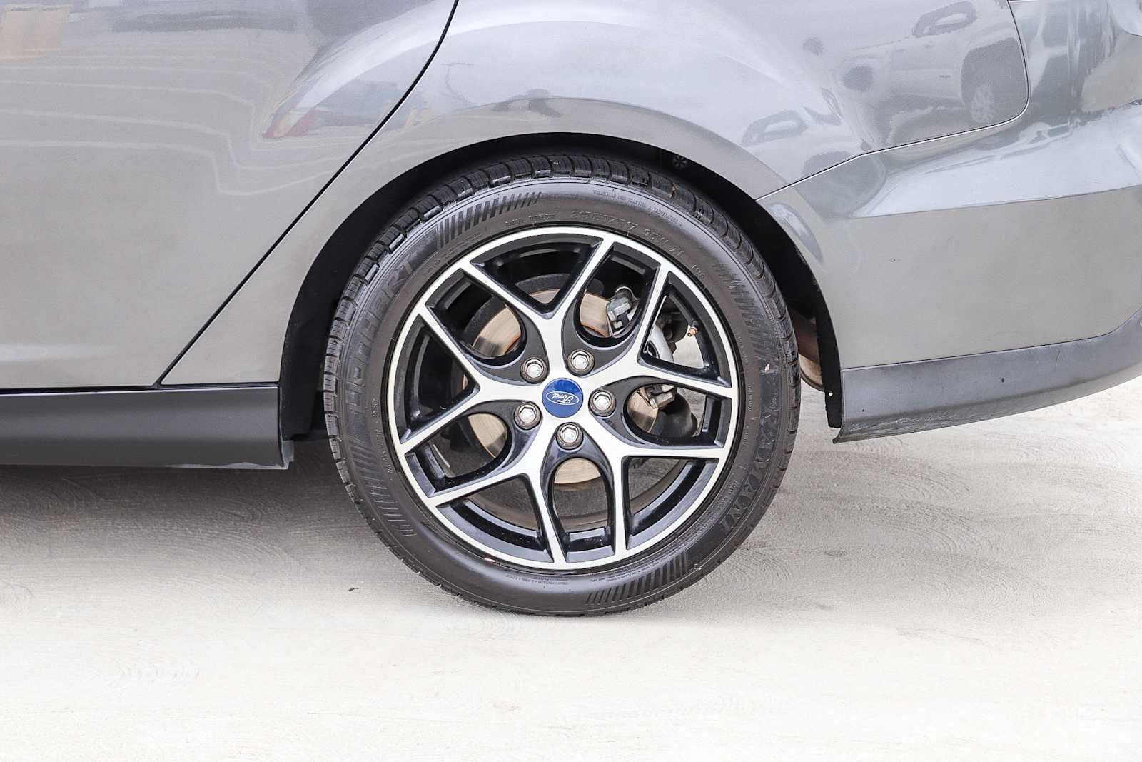 Used 2018 Ford Focus SEL FWD image 10