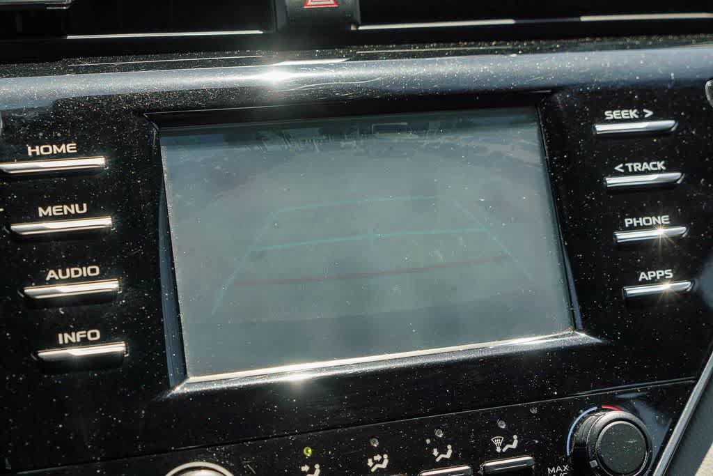 Used 2018 Toyota Camry LE FWD image 22