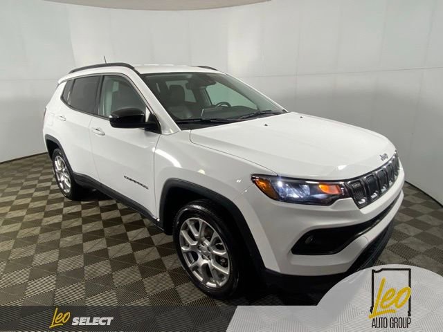 Used 2022 Jeep Compass Latitude image 4