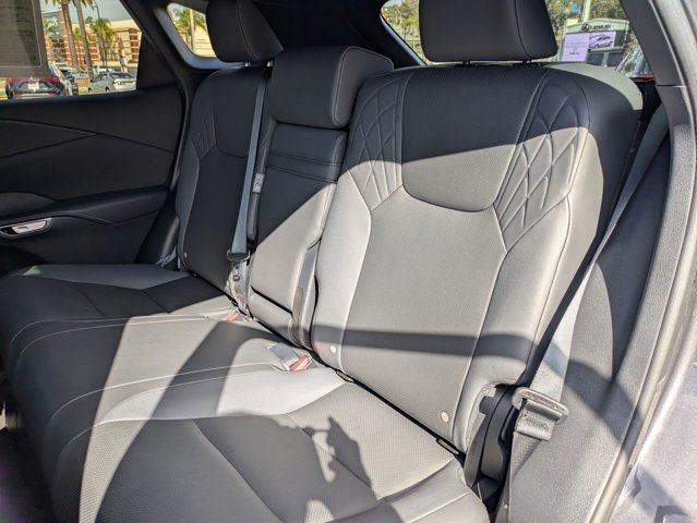 Used 2025 Lexus RX 350h w/ Convenience Package image 27