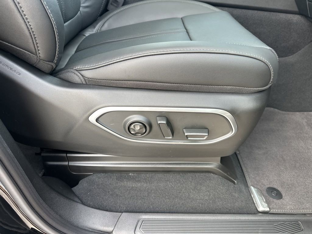 New 2026 Jeep Grand Wagoneer L 4WD w/ Premium Group I image 64