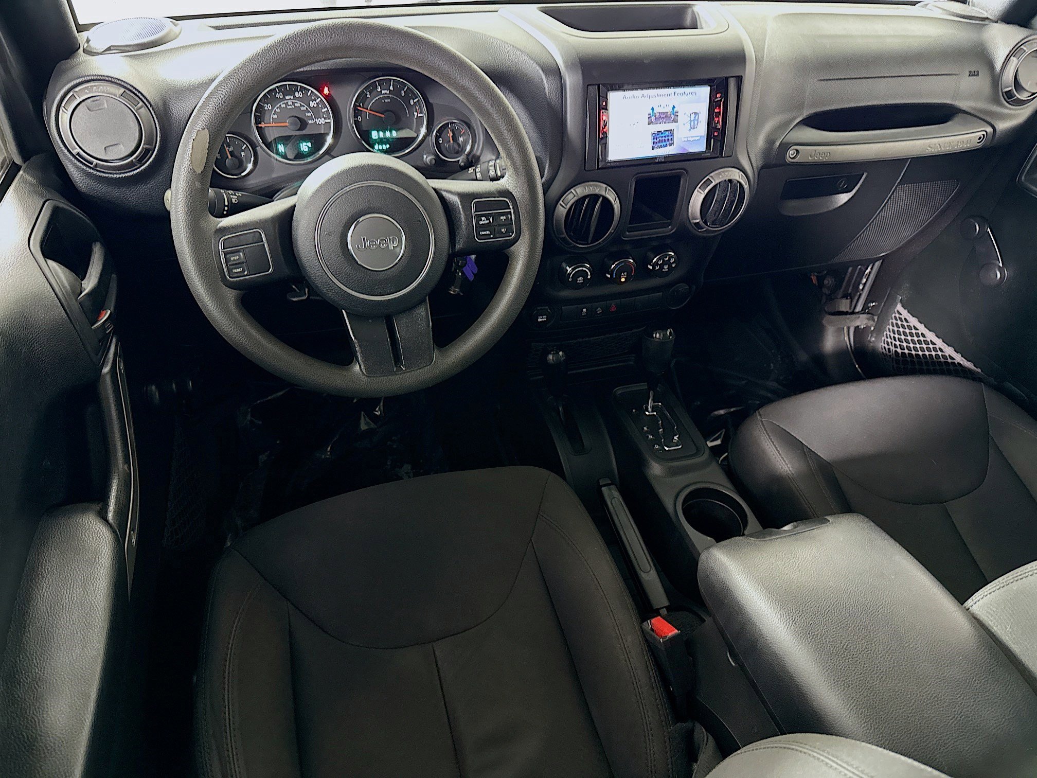 Used 2018 Jeep Wrangler Unlimited Sport image 17