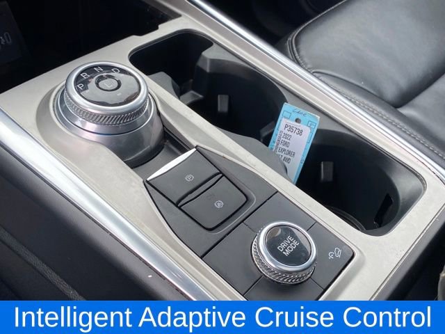 Used 2022 Ford Explorer XLT image 13