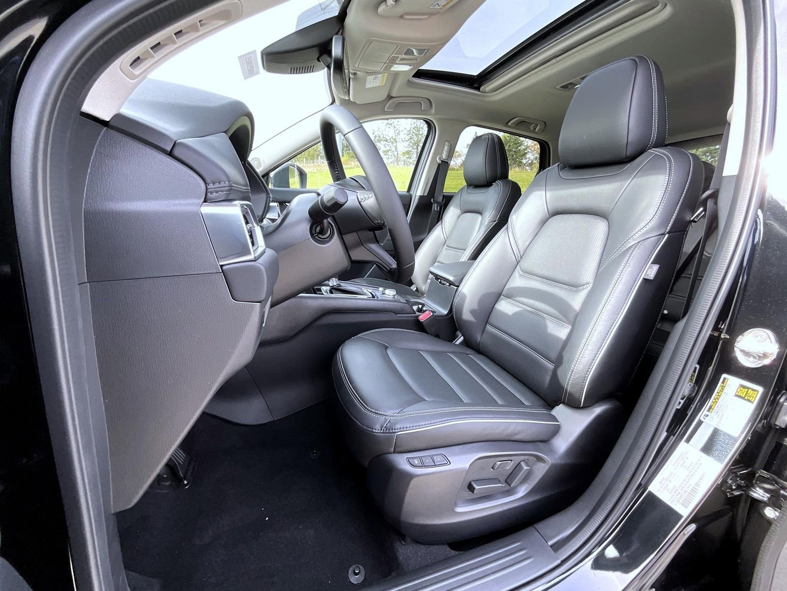 Certified 2025 MAZDA CX-5 AWD 2.5 S w/ Preferred Package image 10