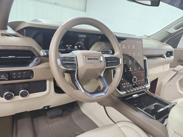 Used 2025 GMC Yukon XL Denali w/ Sun & Power Step Package RWD image 18