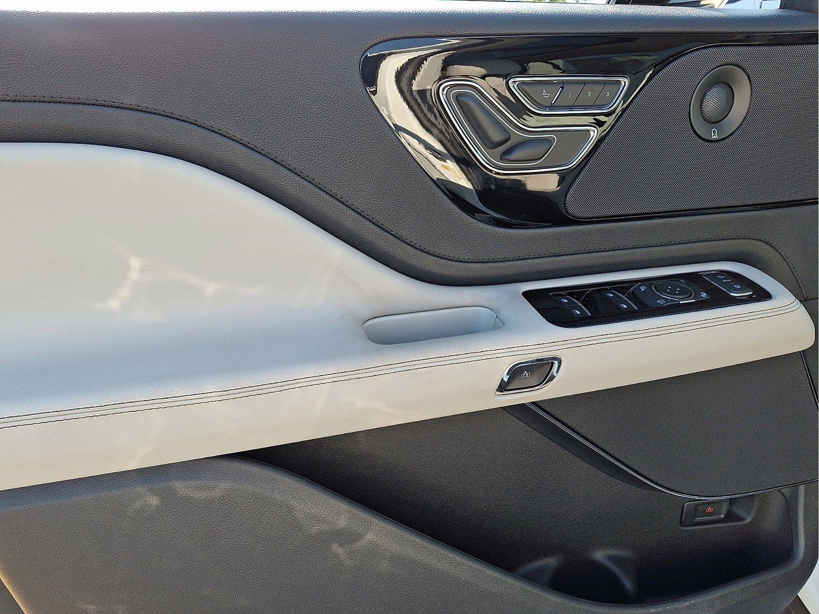New 2027 Lincoln Aviator Reserve AWD/4WD image 8