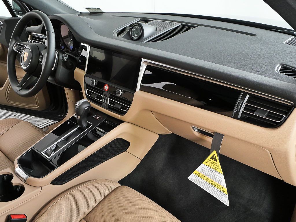 New 2026 Porsche Macan S image 25