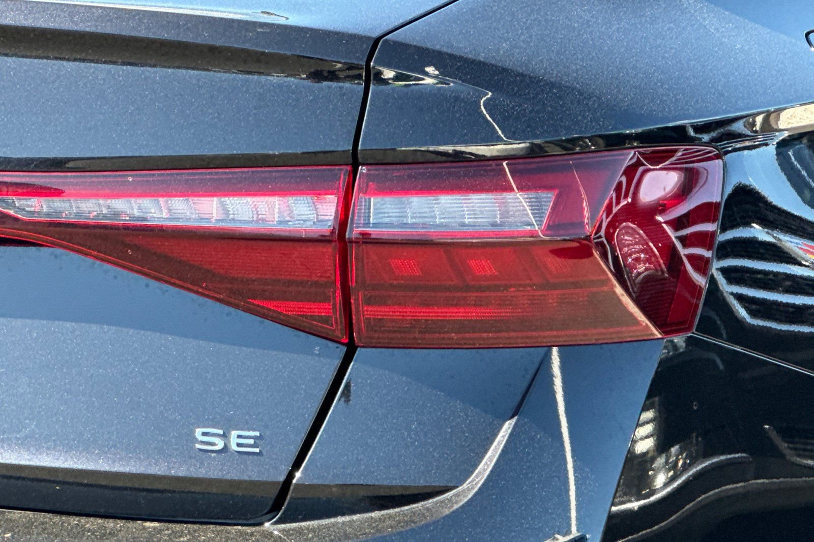 Used 2025 Volkswagen Jetta SE image 46