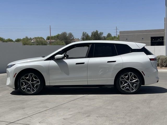 Used 2026 BMW iX xDrive45 image 9