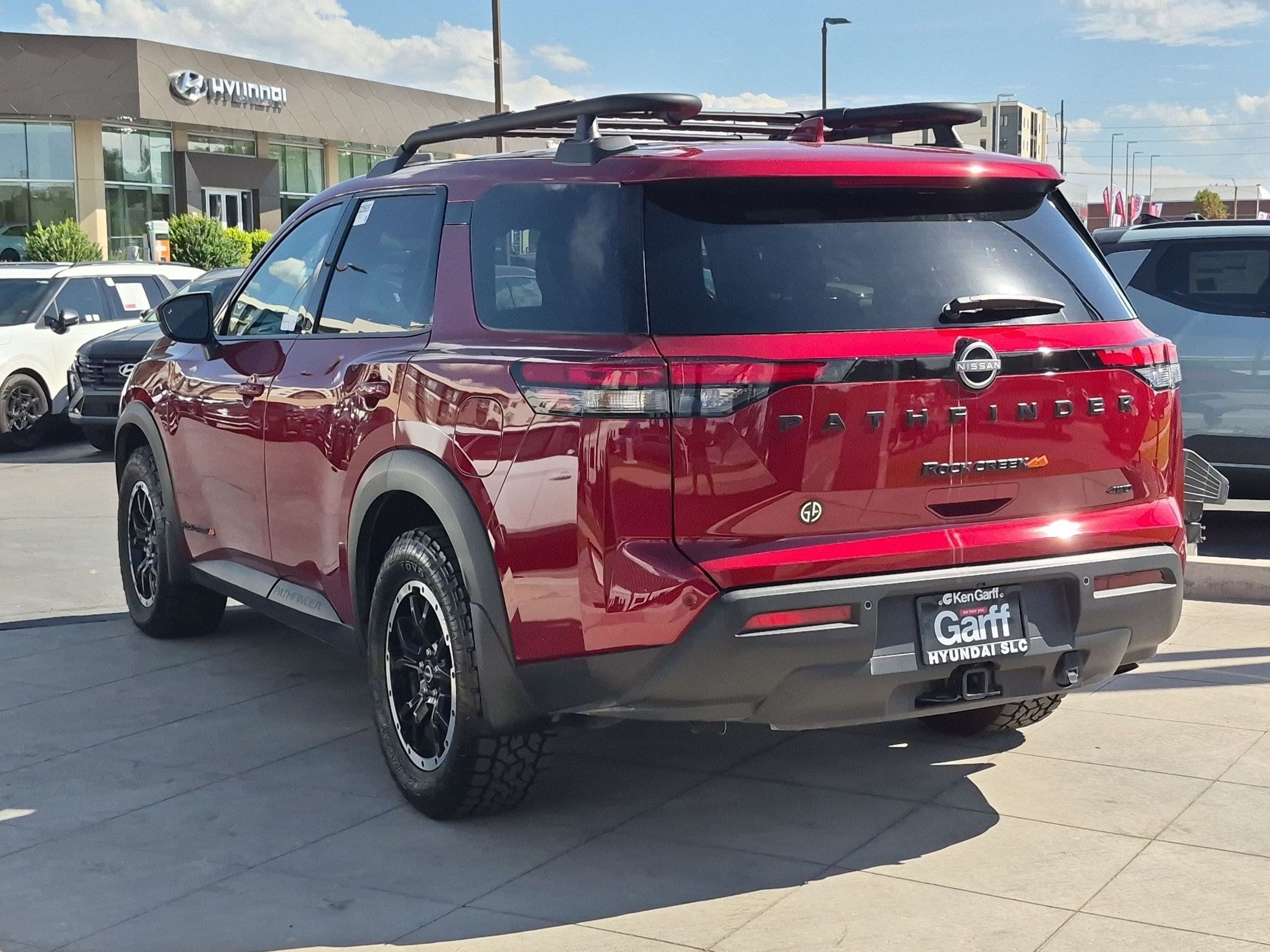 Used 2025 Nissan Pathfinder Rock Creek AWD/4WD image 7
