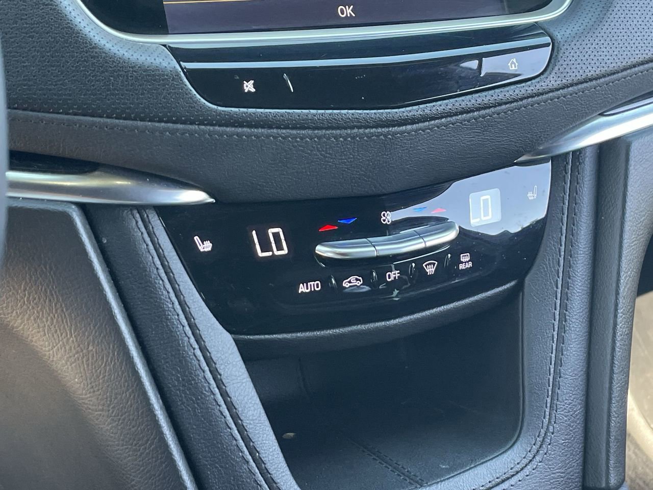 Used 2025 Cadillac XT5 Premium Luxury image 26