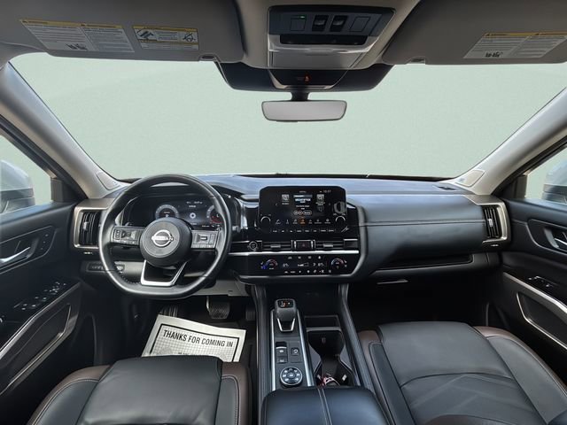 Used 2024 Nissan Pathfinder Platinum w/ Cargo Package AWD/4WD image 13
