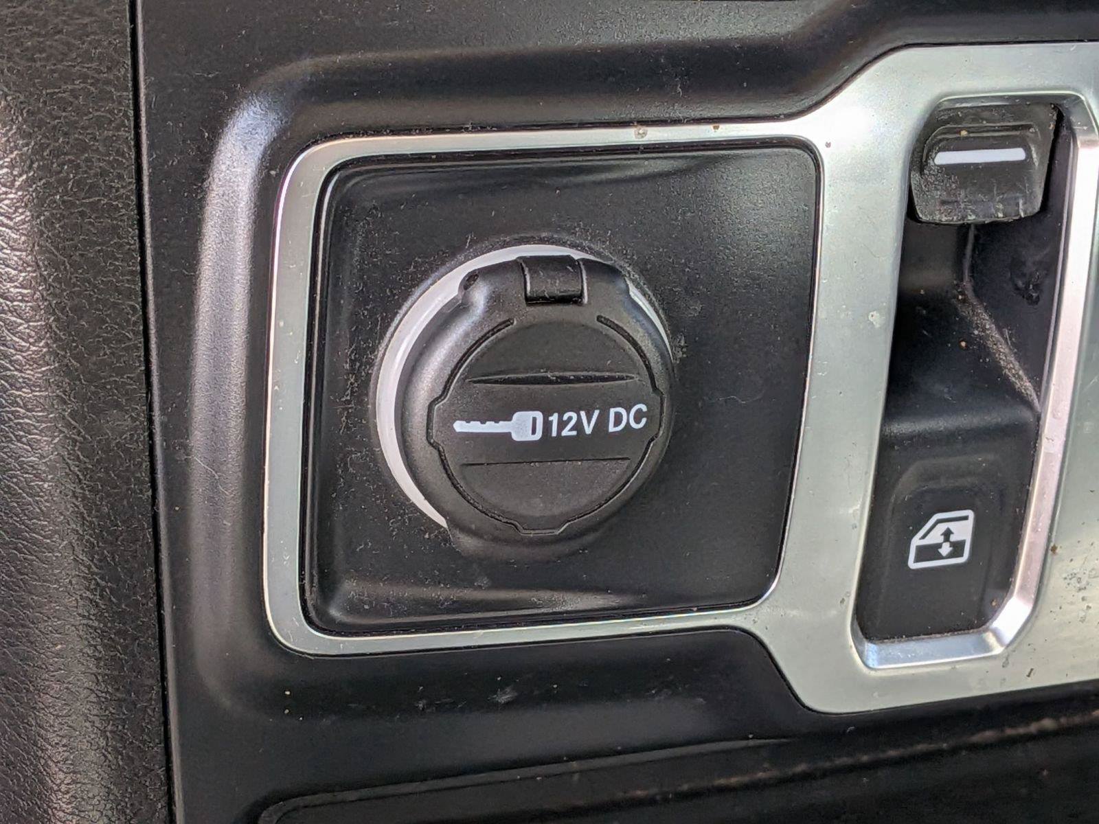 Used 2019 Jeep Wrangler Sport AWD/4WD image 14