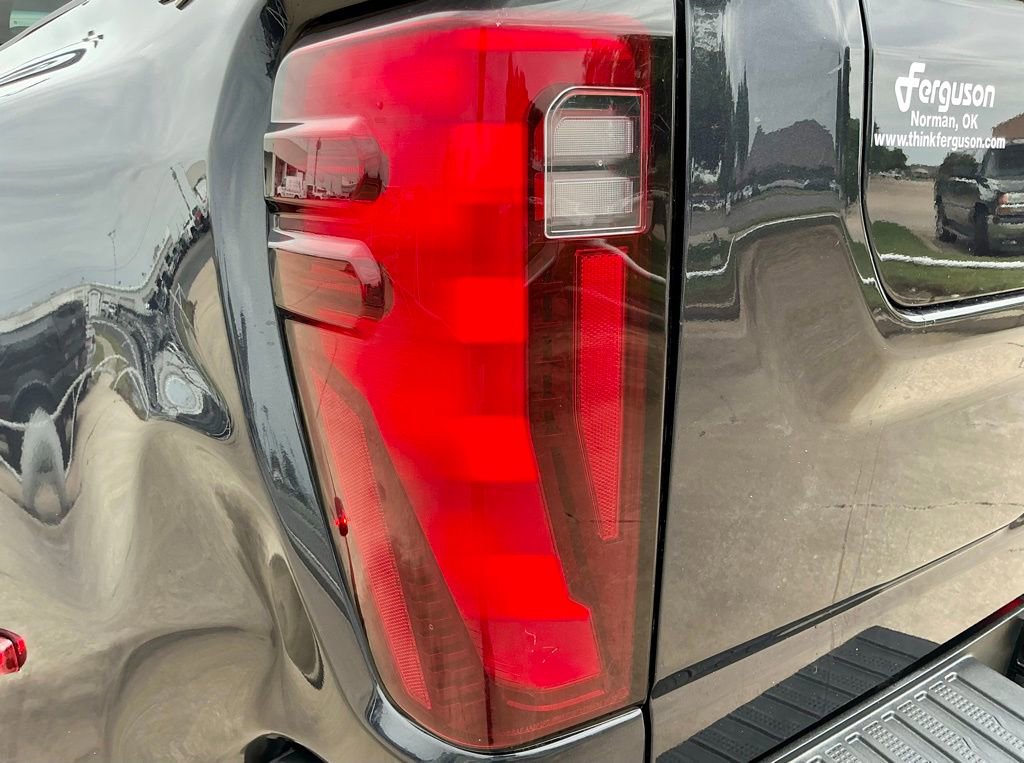 Used 2024 GMC Sierra 3500 SLT w/ SLT Premium Package image 14