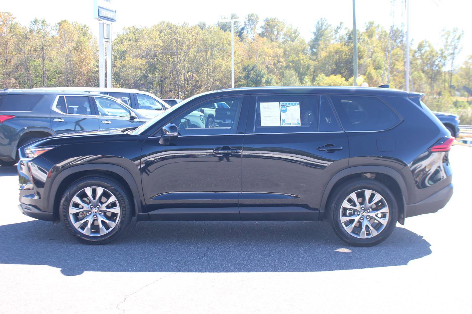 Used 2024 Toyota Grand Highlander Limited image 4