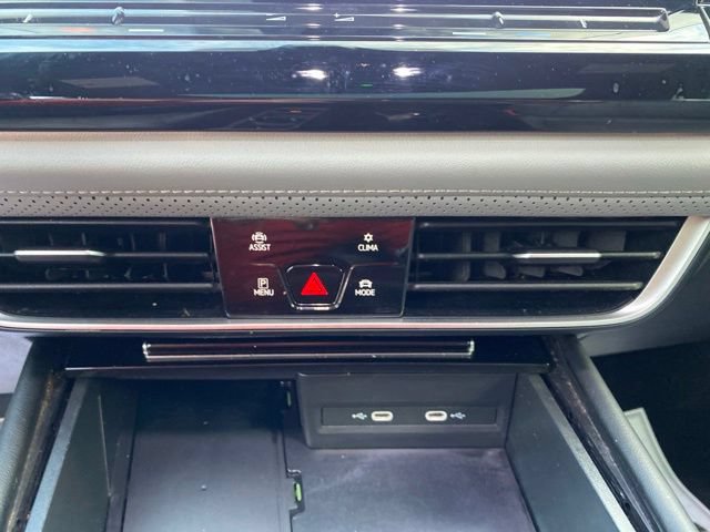 Used 2024 Volkswagen Atlas Cross Sport SEL R-Line AWD/4WD image 12