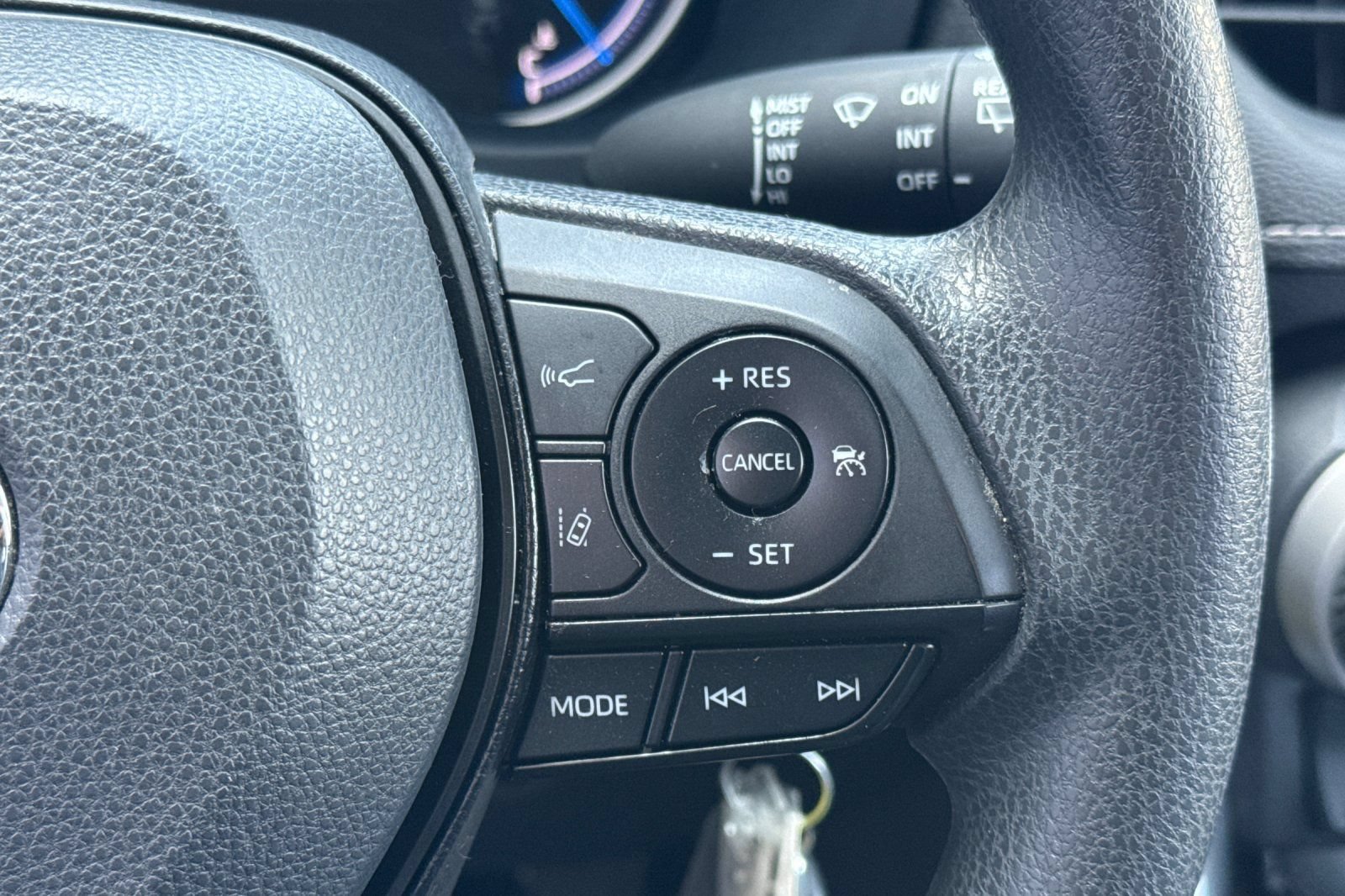 Certified 2024 Toyota RAV4 LE AWD/4WD image 30