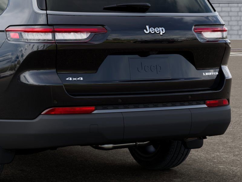 New 2026 Jeep Grand Cherokee L Limited w/ Limited Altitude Package AWD/4WD image 13