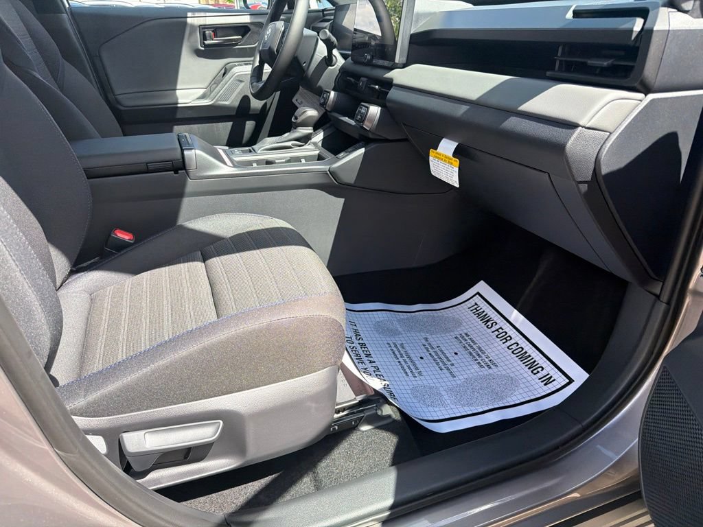 Used 2026 Toyota RAV4 SE w/ Convenience Package AWD/4WD image 11