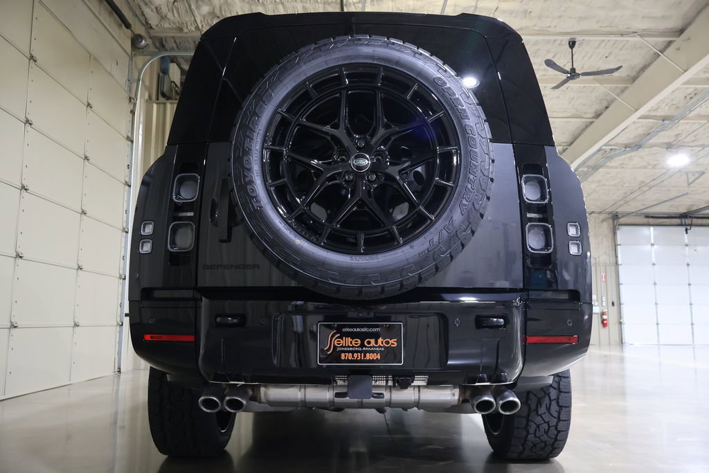 Used 2025 Land Rover Defender 130 V8 image 65