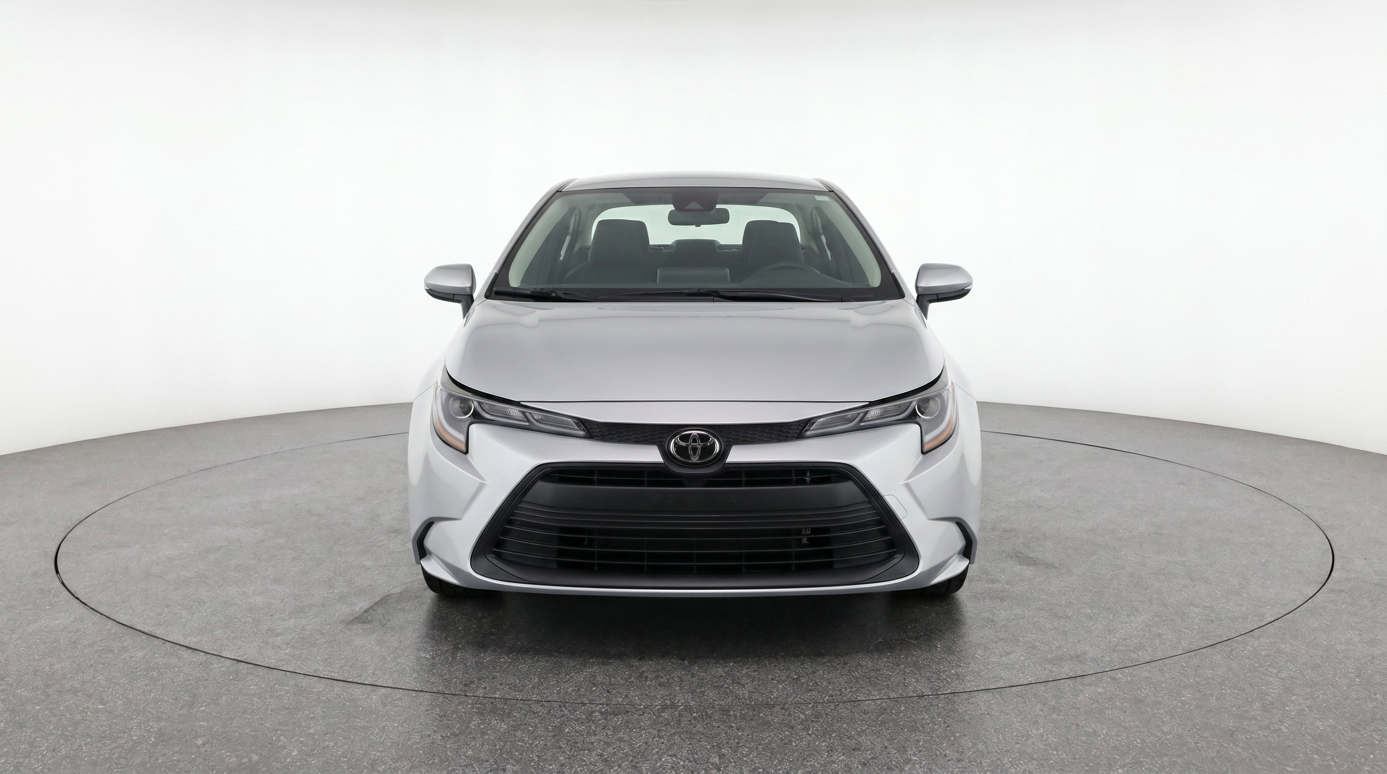 Used 2025 Toyota Corolla LE FWD image 2