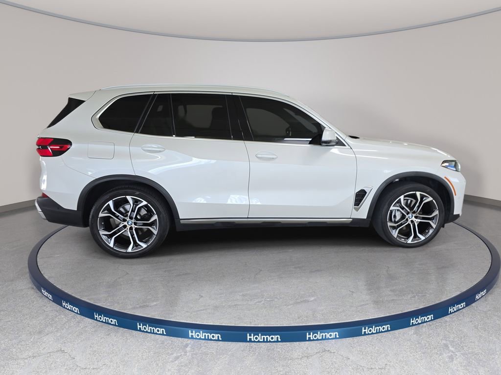 Used 2024 BMW X5 sDrive40i w/ Premium Package image 6