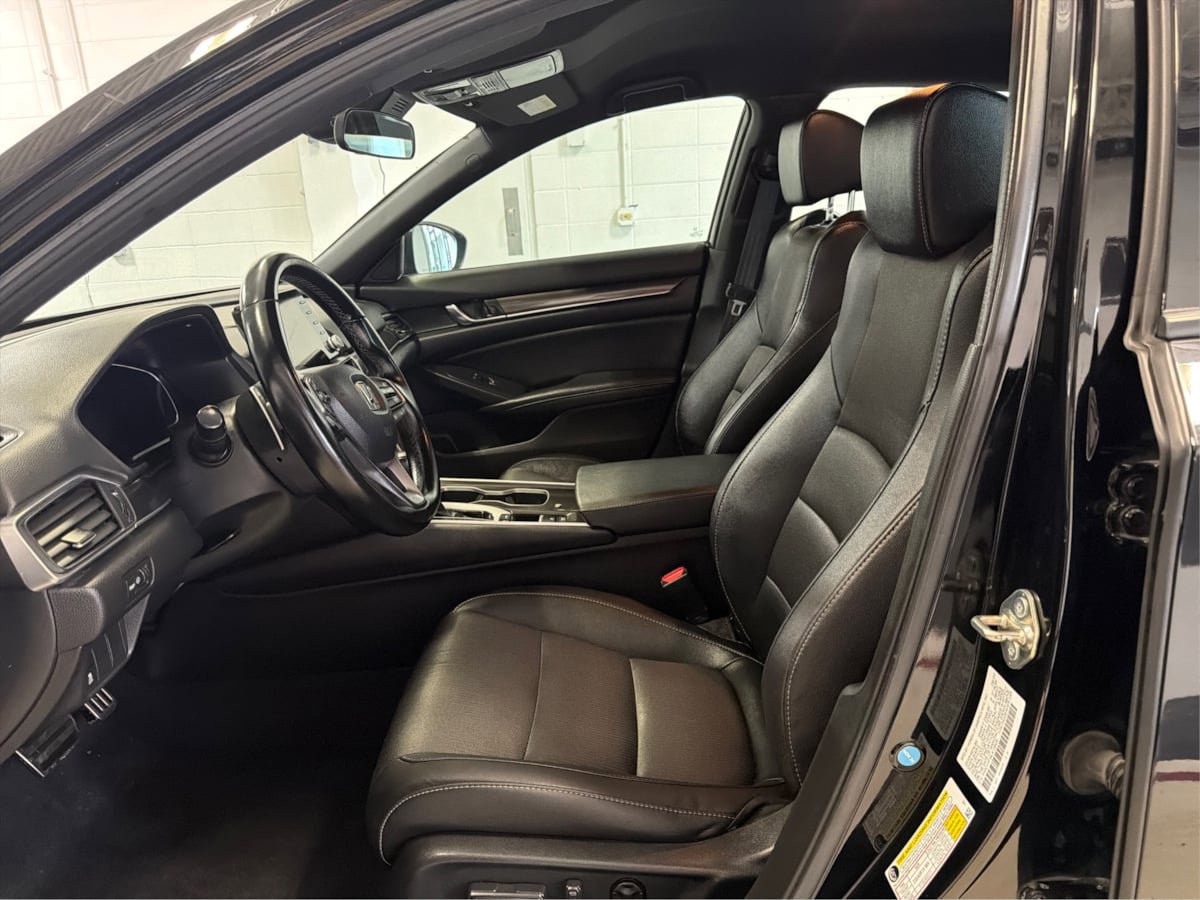 Used 2020 Honda Accord Sport image 9