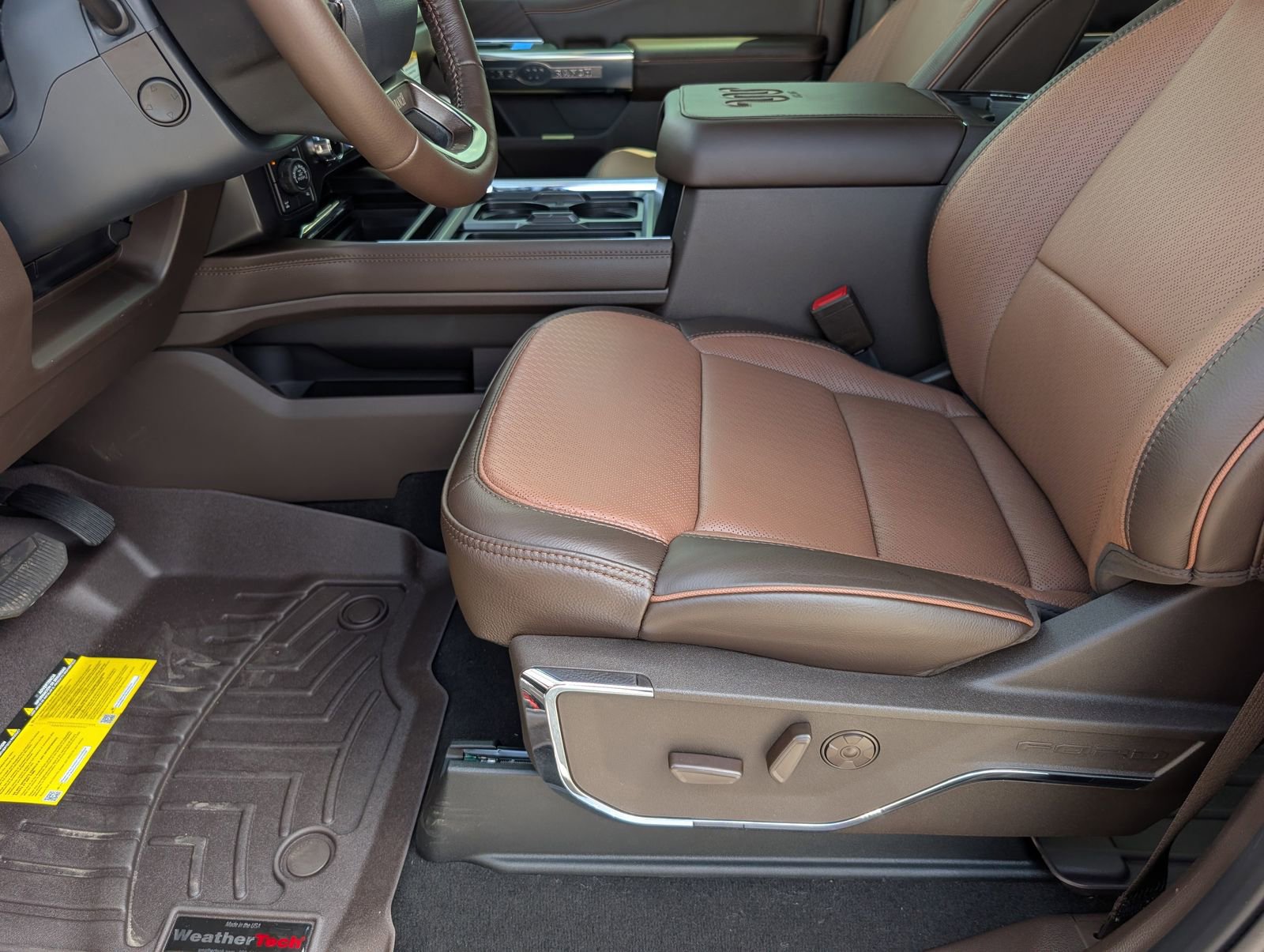 New 2026 Ford F250 4x4 Crew Cab Super Duty image 14