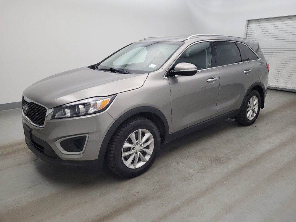 Used 2018 Kia Sorento LX FWD image 2