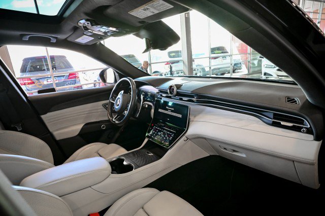 Used 2023 Maserati Grecale Modena image 27