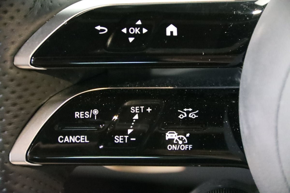 Used 2025 Mercedes-Benz AMG GT 63 image 15