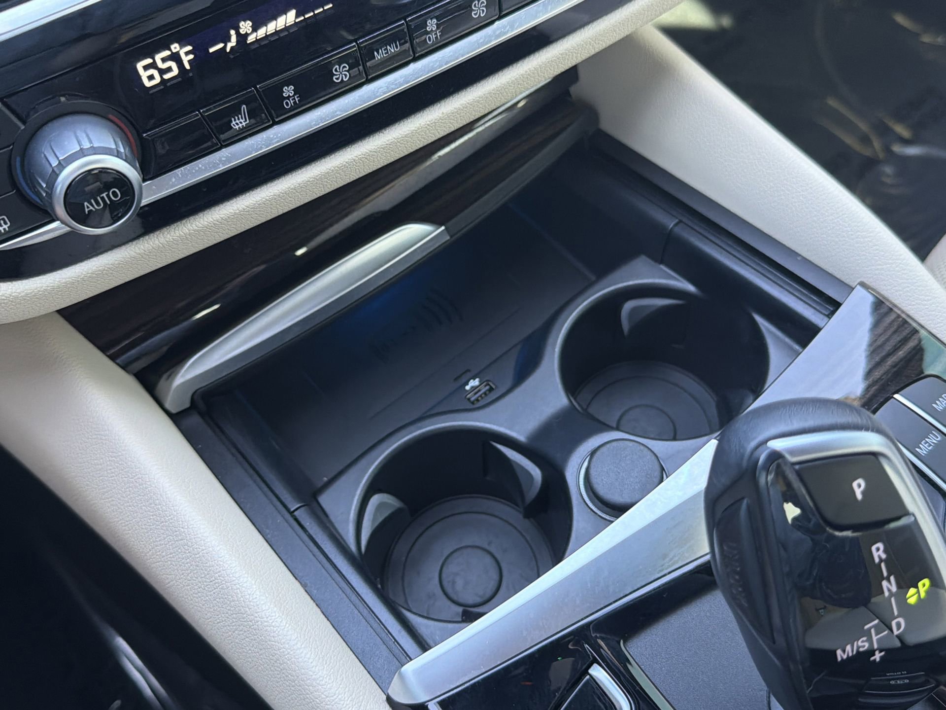 Certified 2023 BMW 530e xDrive w/ Premium Package image 27