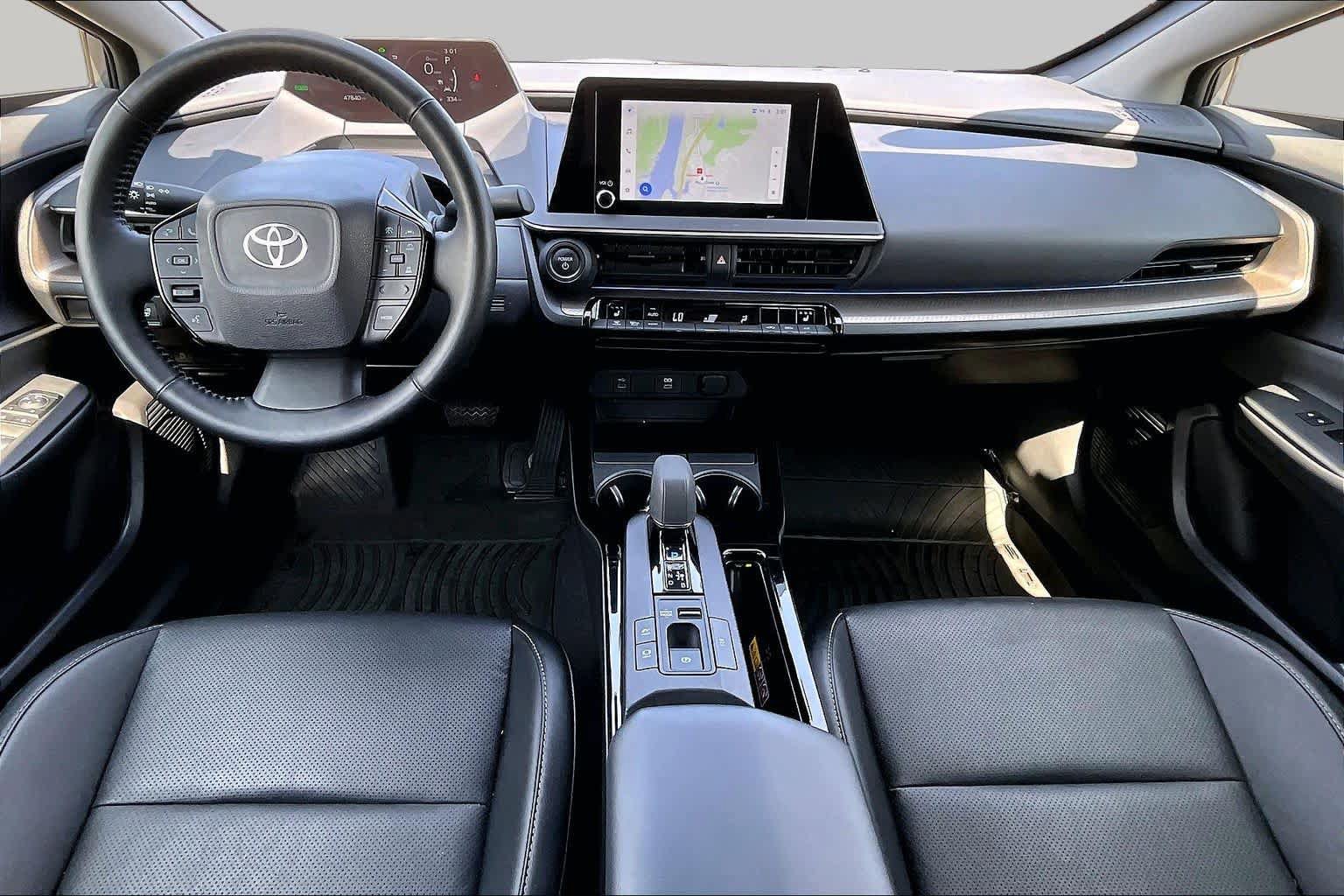 Used 2024 Toyota Prius XLE FWD image 15