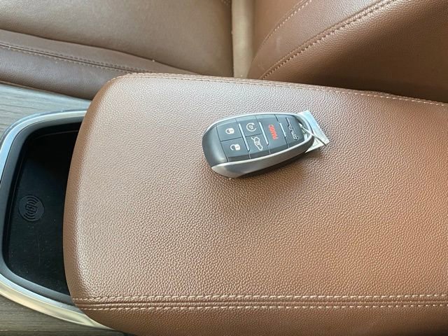 Used 2022 Alfa Romeo Stelvio Ti w/ Active Assist Plus Package image 31