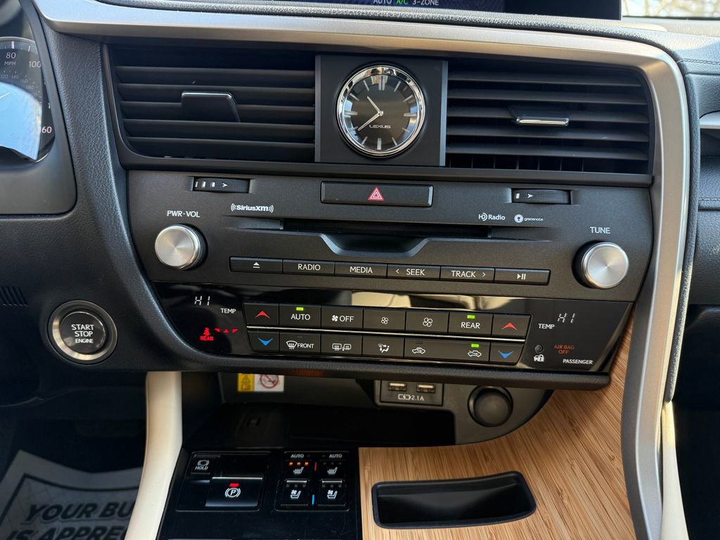 Used 2022 Lexus RX 350L 350L w/ Premium Package image 22