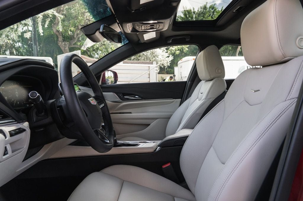 Used 2025 Cadillac CT4 Premium Luxury RWD image 14
